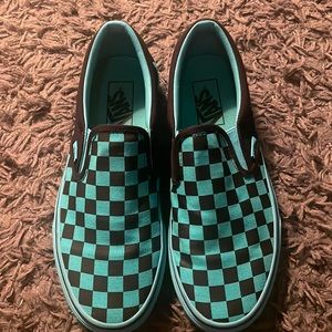 Teal and black checker board vans, size 6.5